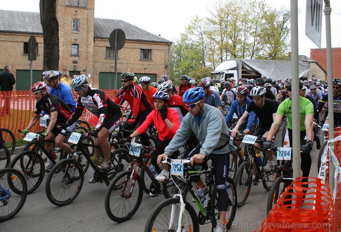 2013. gada pirmais SEB MTB posma starts tika dots Cēsīs, lai jau tālāk riteņbraucēji varētu doties līdz pat Valmierai. 93991