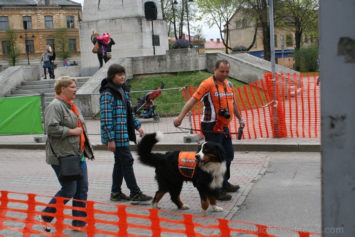 2013. gada pirmais SEB MTB posma starts tika dots Cēsīs, lai jau tālāk riteņbraucēji varētu doties līdz pat Valmierai. 93994