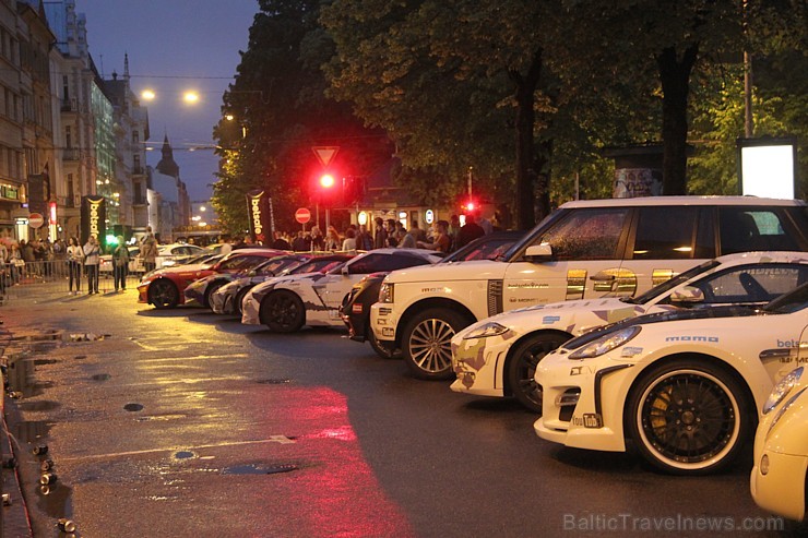 Bagātnieku rallijs «Gumball 3000» Rīgā nakšņo Radisson Blu Elizabete (www.radissonblu.lv/elizabetehotel-riga) 94727