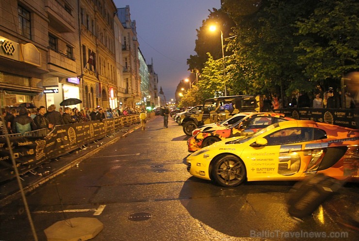 Bagātnieku rallijs «Gumball 3000» Rīgā nakšņo Radisson Blu Elizabete (www.radissonblu.lv/elizabetehotel-riga) 94732