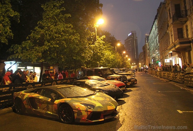 Bagātnieku rallijs «Gumball 3000» Rīgā nakšņo Radisson Blu Elizabete (www.radissonblu.lv/elizabetehotel-riga) 94747