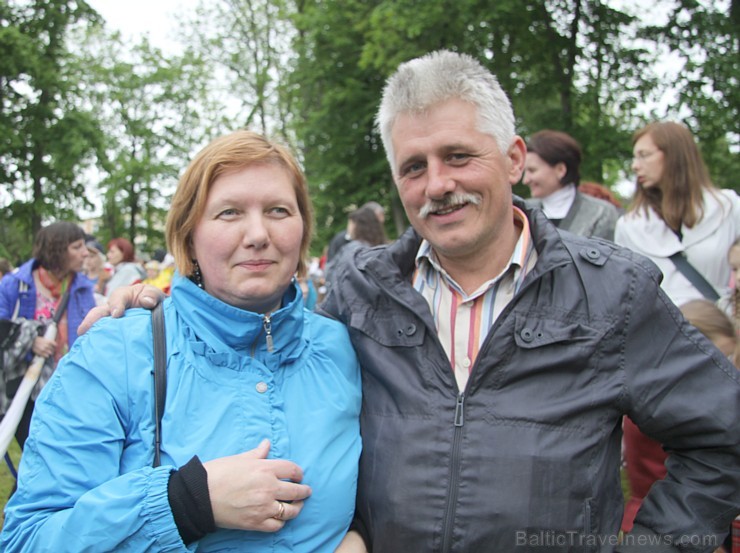 Tautas deju festivāls «Latvju bērni danci veda» Krāslavā 2013 ar lielkocenta «Pār Daugavu saulei roku deva» programmu. Foto sponsors: www.visitkraslav 94933