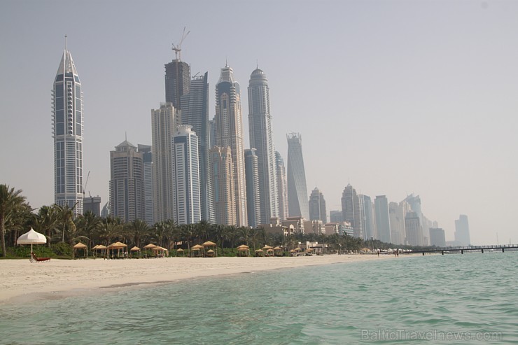 Travelnews.lv apmeklē Dubaijas luksus viesnīcas pludmali. Foto sponsors:  www.goadventure.lv 95127
