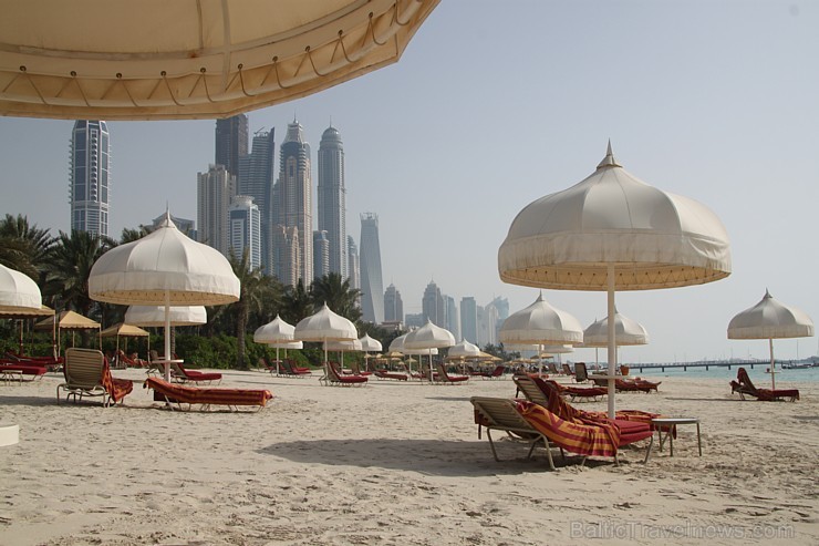 Travelnews.lv apmeklē Dubaijas luksus viesnīcas pludmali. Foto sponsors:  www.goadventure.lv 95130