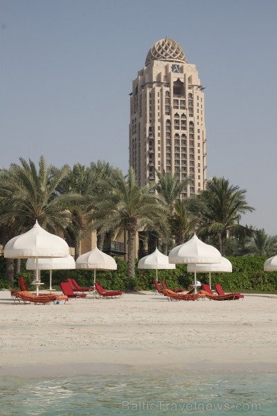 Travelnews.lv apmeklē Dubaijas luksus viesnīcas pludmali. Foto sponsors:  www.goadventure.lv 95141