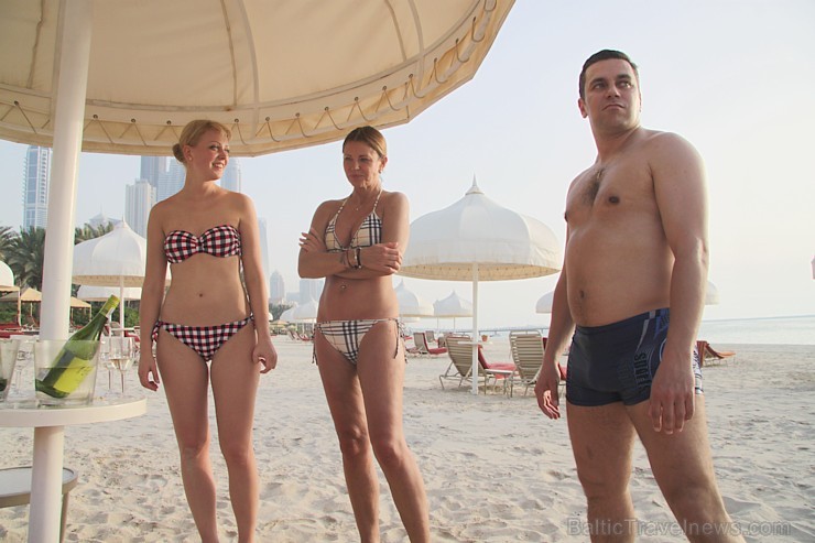 Travelnews.lv apmeklē Dubaijas luksus viesnīcas pludmali. Foto sponsors:  www.goadventure.lv 95142