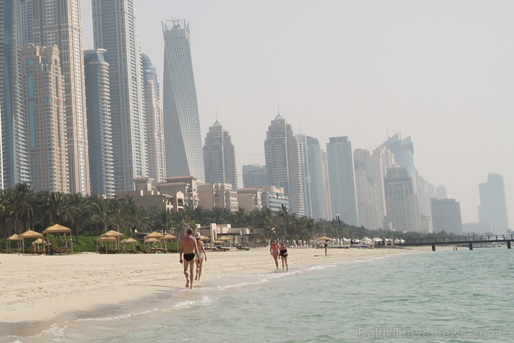Travelnews.lv apmeklē Dubaijas luksus viesnīcas pludmali. Foto sponsors:  www.goadventure.lv 95144