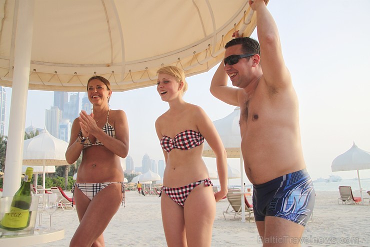 Travelnews.lv apmeklē Dubaijas luksus viesnīcas pludmali. Foto sponsors:  www.goadventure.lv 95146