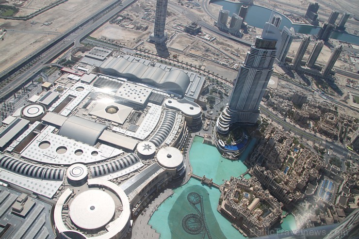 Skats no pasaules augstākās celtnes Burj Khalifa 124 stāva (pavisam 163 stāvi). Foto sponsors:  www.goadventure.lv 95233