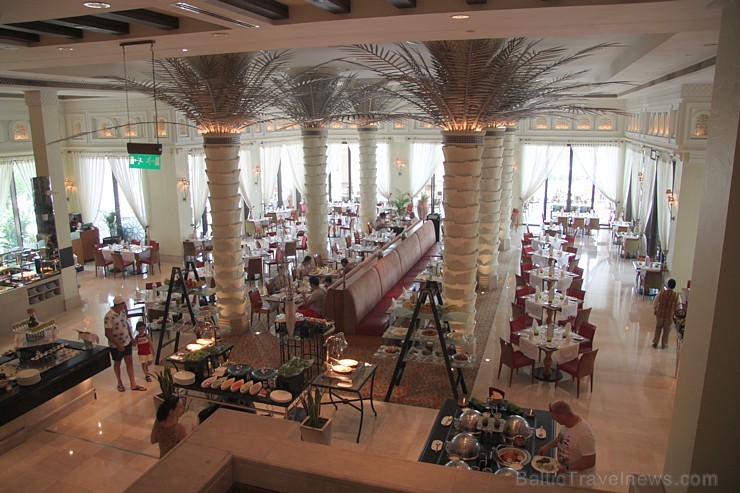 Travelnews.lv apmeklē greznu viesnīcu kompleksu Dubaijā - «Madinat Jumeirah Resort». Foto sponsors: www.GoAdventure.lv 96176