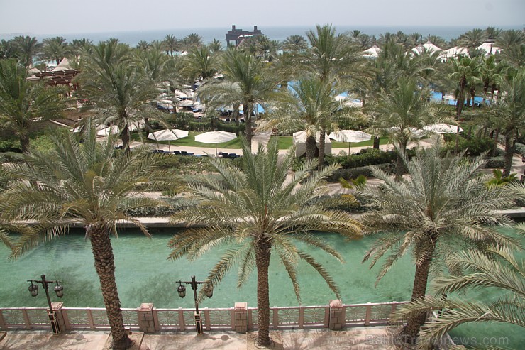 Travelnews.lv apmeklē greznu viesnīcu kompleksu Dubaijā - «Madinat Jumeirah Resort». Foto sponsors: www.GoAdventure.lv 96183