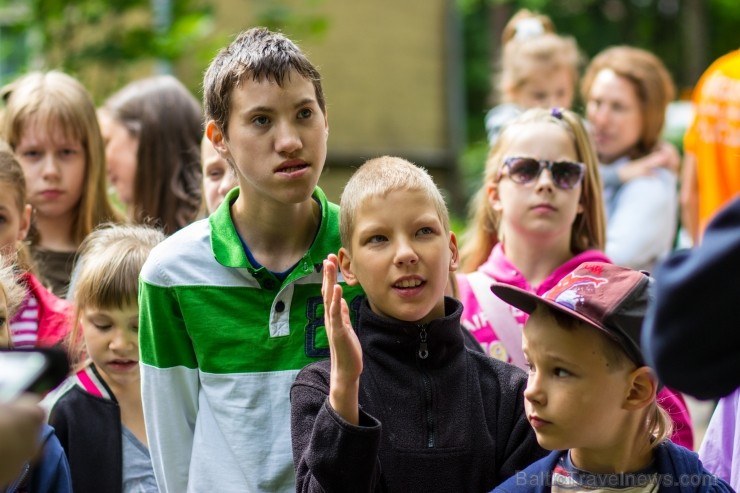 Kampaņas Pieslēdz Galvu! galvenais mērķis ir atgādināt jauniešiem un viņu vecākiem par piesardzību un drošību atpūtas laikā 97069