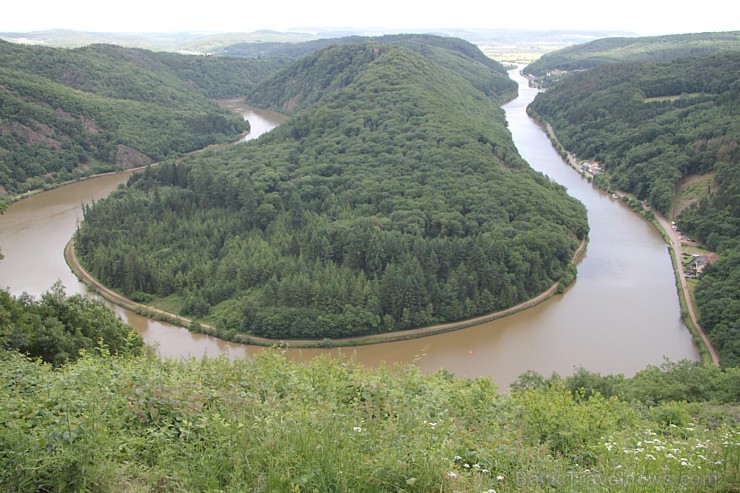 Travelnews.lv apmeklē dabas brīnumu Vācijā - Zāras upes cilpa, kura atrodas Zāras federālajā zemē. Foto sponsors: autonoma www.Sixt.lv 97238