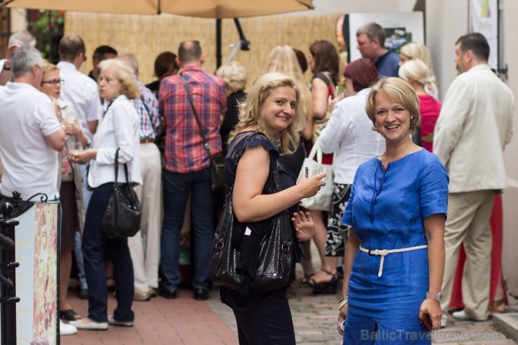 2013. gada 27. un 28. jūnijā viesnīcas Konventa Sēta iekšpagalmā notiek tradicionālais Vīna festivāls 2013 www.vinafestivals.lv 97264