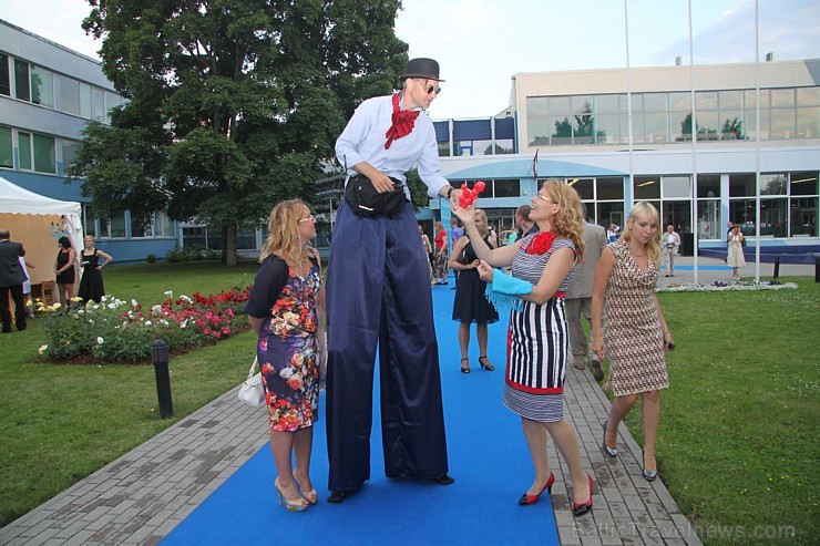 Biznesa augstskola «Turība» 5.07.2013 svinēja 20 gadu jubileju ar lielu vērienu - www.turiba.lv 98447