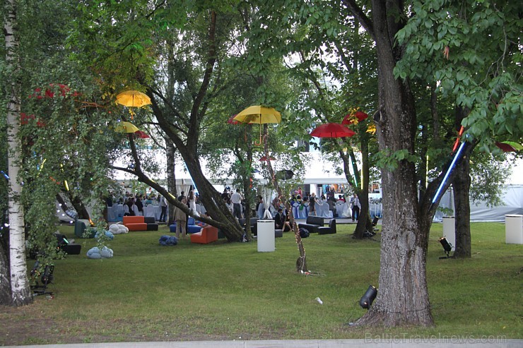 Biznesa augstskola «Turība» 5.07.2013 svinēja 20 gadu jubileju ar lielu vērienu - www.turiba.lv 98459