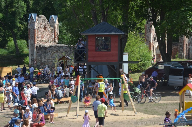 6. jūlijā plkst. 12.00 Preiļu pilsētā pie parka dīķiem tika atklāta aktīvās atpūtas zona un jauna BMX velotrase, kas vietējiem reģiona bērniem un jaun 98772