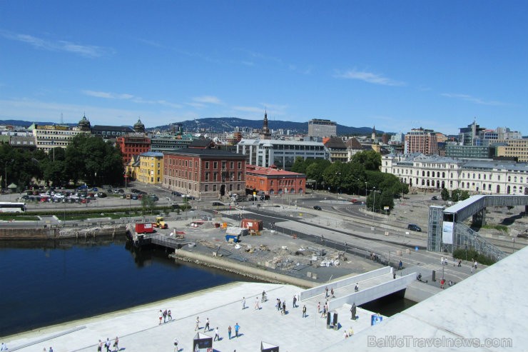 Oslo ir dzīvīga pilsēta, kur cilvēks un daba sadzīvo roku rokā, un kur senatnīgais mijas ar mūsdienīgo. Īpašu sajūtu pilsētā uzbur tās dažādās ēkas -  99065