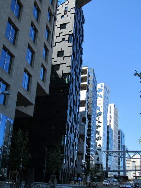 Oslo Bjervikas Svītrkoda kvartāls izceļas ar laikam atbilstošu, mūsdienīgu un savdabīgu arhitektūru. 99076