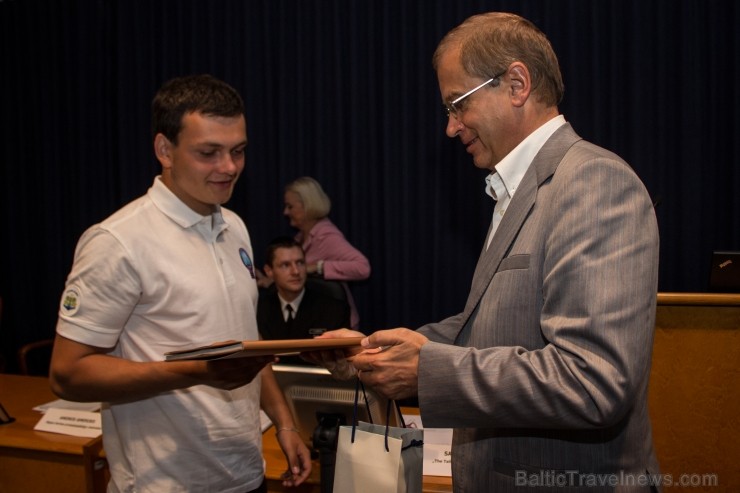 Latvijas jaunie kadeti pievienojas jahtu regatei «The Tall Ships Races» 100496