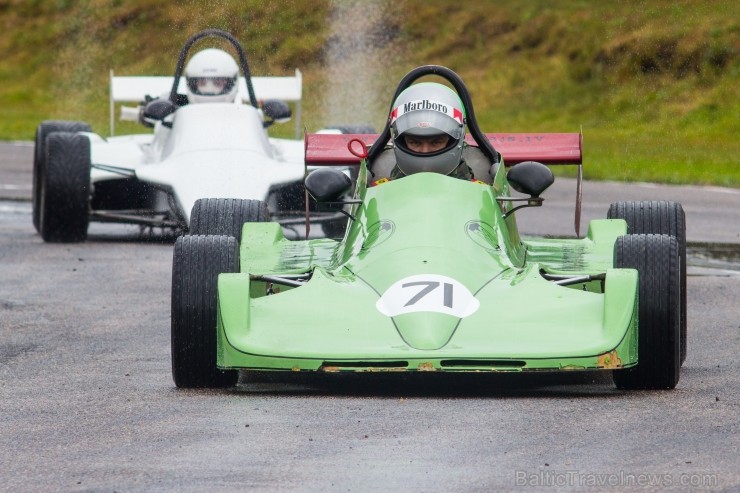 Aizvadītas retro automobīļu sacensības «Motormuzeja kauss 2013» 100927