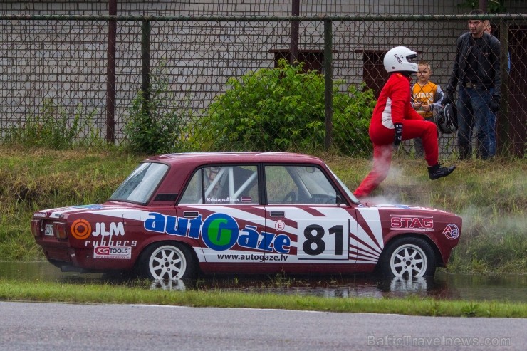 Aizvadītas retro automobīļu sacensības «Motormuzeja kauss 2013» 100952