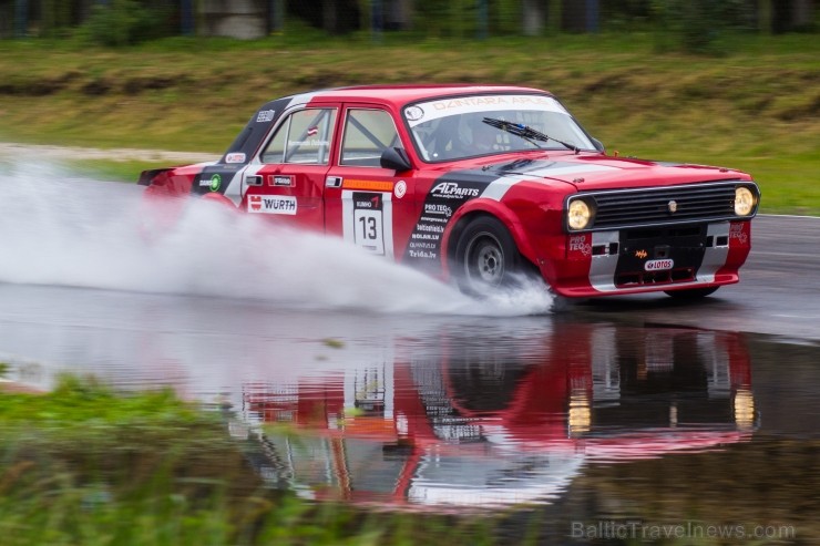 Aizvadītas retro automobīļu sacensības «Motormuzeja kauss 2013» 100963