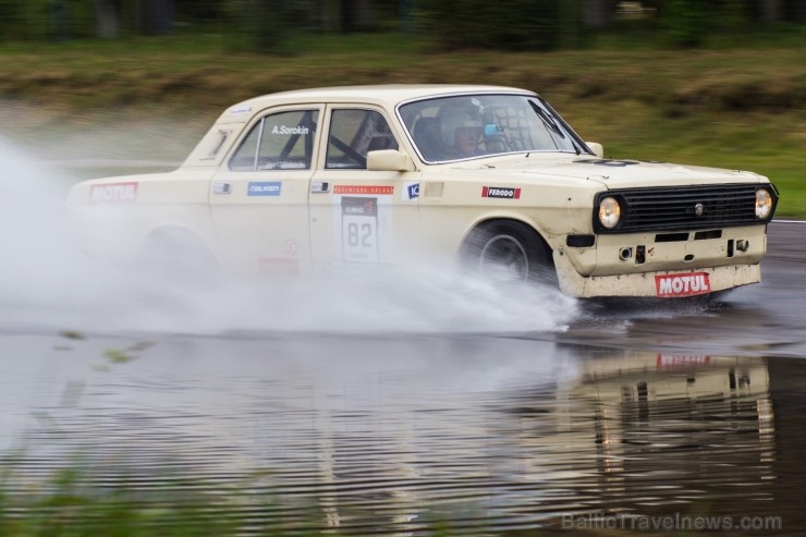 Aizvadītas retro automobīļu sacensības «Motormuzeja kauss 2013» 100965