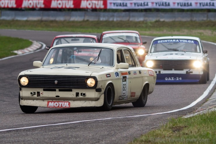 Aizvadītas retro automobīļu sacensības «Motormuzeja kauss 2013» 100982