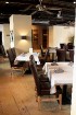 Viesnīcā atrodas arī konferenču centrs ar 3 konferenču un sapulču telpām, kā arī mājīgs restorāns. www.kreutzwaldhotel.com 39