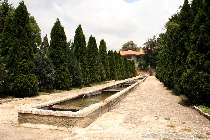 Balčika dārzs ir kādreizējās Rumānijas karalines Marijas vasaras rezidences, tajā atrodas arī botāniskais dārzs,  kurā ir vairāk nekā 3000 augu veidu. 101010