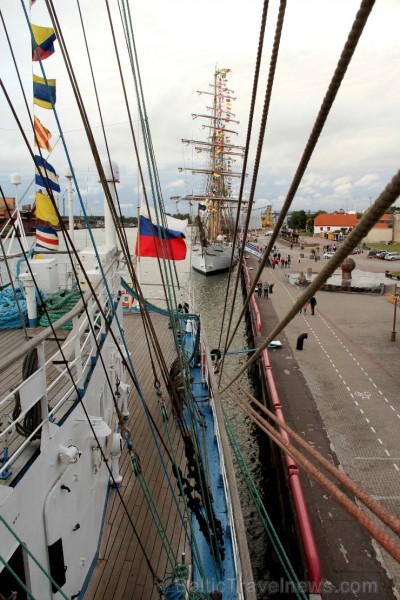 Starptautiskās burukuģu un jahtu regates The Tall Ships Races 2013 dalībnieki pirms došanās uz Rīgu ieradās Ventspilī, kur tos varēja apskatīt Ostas i 101338