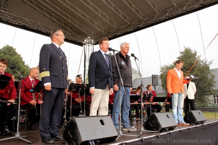 Starptautiskās burukuģu un jahtu regates The Tall Ships Races 2013 dalībnieki pirms došanās uz Rīgu ieradās Ventspilī, kur tos varēja apskatīt Ostas i 101352