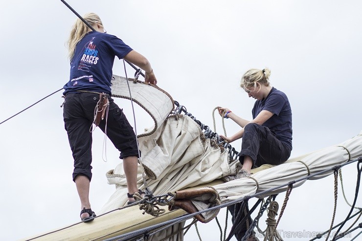 «The Tall Ships Races» pirmās dienas aktivitātes Rīgā pulcē tūkstošiem apmeklētāju 101516