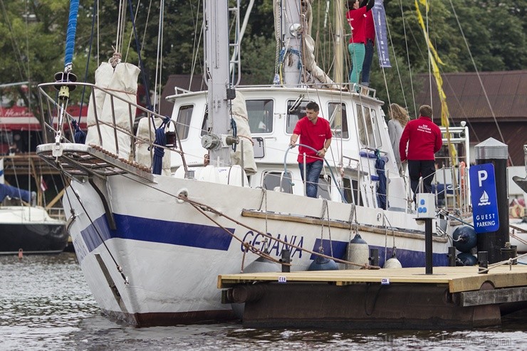 «The Tall Ships Races» pirmās dienas aktivitātes Rīgā pulcē tūkstošiem apmeklētāju 101532