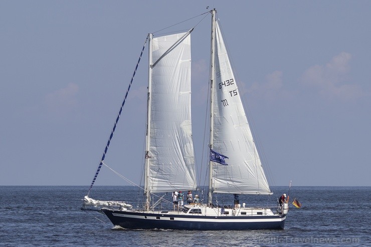 Ar buru parādi noslēdzas regates «The Tall Ships Races 2013» Rīgas posms 101804