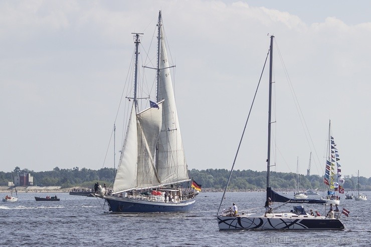 Ar buru parādi noslēdzas regates «The Tall Ships Races 2013» Rīgas posms 101838