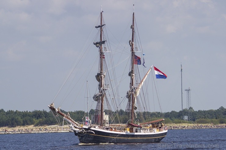 Ar buru parādi noslēdzas regates «The Tall Ships Races 2013» Rīgas posms 101852