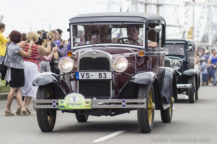 Norisinājies ikgadējais klasisko spēkratu pasākums Retromance 2013 101933