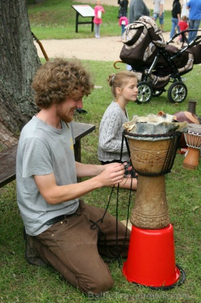 2013. gada 27. jūlijā aizvadīti krāšņie Cēsu svētki - www.cesis.lv 102008