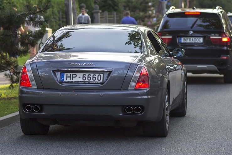 Konkursa «Jaunais vilnis» dalībnieku un apmeklētāju auto parks pārsteidz ikvienu 102157