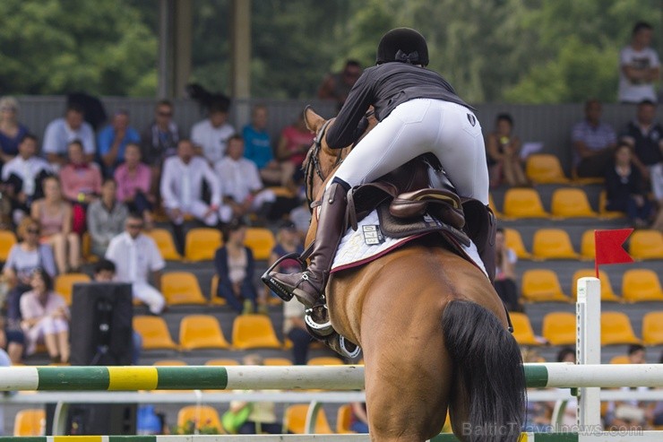 Kleistos norisinājies Pasaules kausa posms jāšanas sportā šķēršļu pārvarēšanā 102716