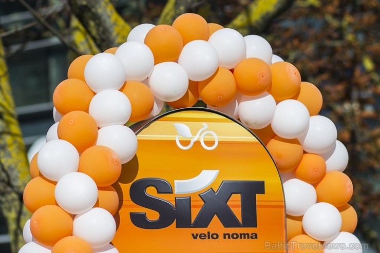 Pretim viesnīcai Radisson Blu Hotel Latvija atklāts SiXT velo nomas punkts - www.sixt.lv 103231