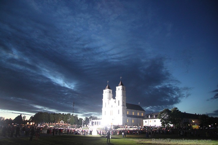 Svētās Jaunavas Marijas debesīs uzņemšanas svētki Aglonā 14.08.2013 - Tautas Krusta ceļš 103216