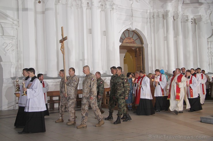 Svētās Jaunavas Marijas debesīs uzņemšanas svētki Aglonā 14.08.2013 - Tautas Krusta ceļš 103221