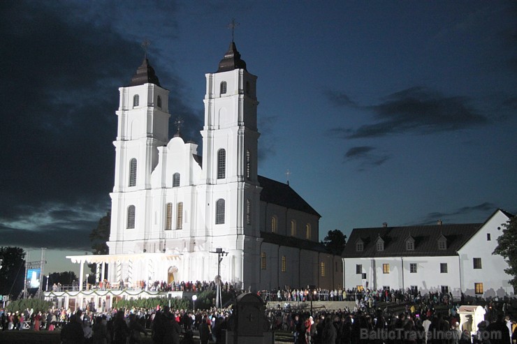 Svētās Jaunavas Marijas debesīs uzņemšanas svētki Aglonā 14.08.2013 - Tautas Krusta ceļš 103228