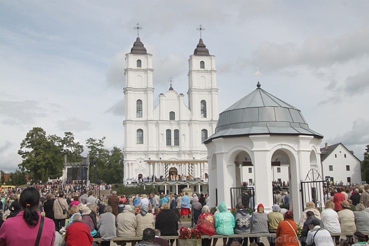 Svētās Jaunavas Marijas debesīs uzņemšanas svētki Aglonā 15.08.2013 103288