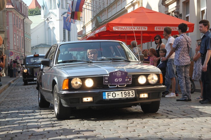 17.08.2013 Rīgas svētku ietvaros norisinājās gada lielākais seno spēkratu salidojums «Rīga Retro 2013». Foto sponsors: www.grandpalaceriga.com 103499