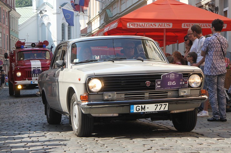 17.08.2013 Rīgas svētku ietvaros norisinājās gada lielākais seno spēkratu salidojums «Rīga Retro 2013». Foto sponsors: www.grandpalaceriga.com 103513