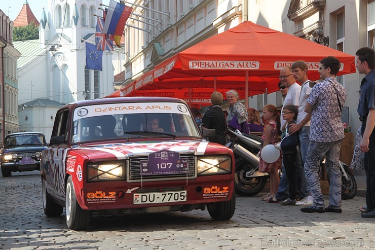 17.08.2013 Rīgas svētku ietvaros norisinājās gada lielākais seno spēkratu salidojums «Rīga Retro 2013». Foto sponsors: www.grandpalaceriga.com 103521